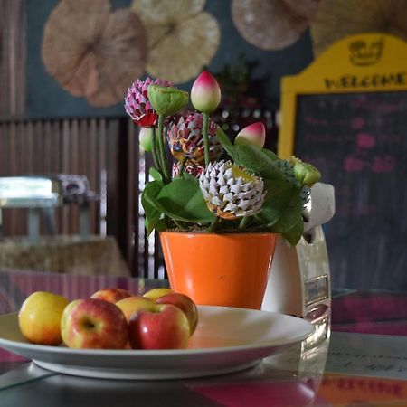 Chiangmai Bupatara Hotel Chiang Mai Bagian luar foto
