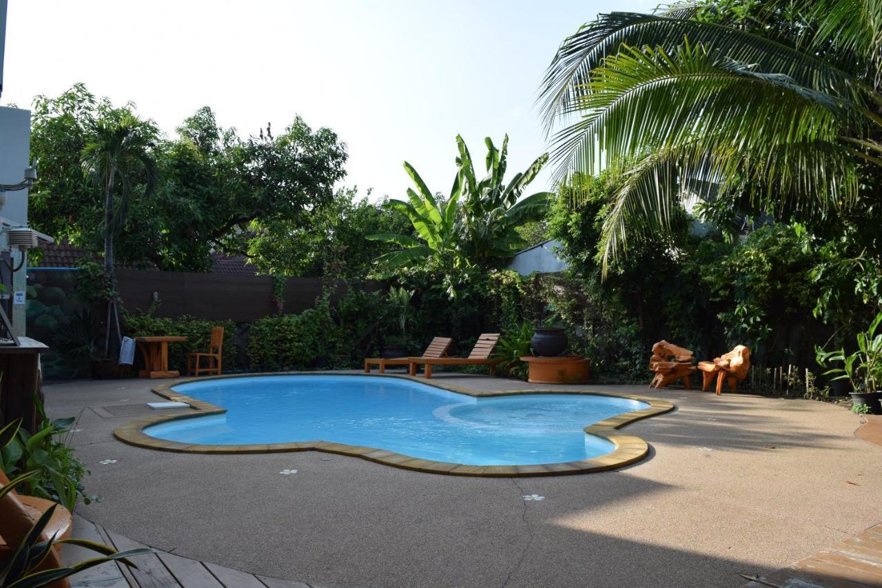 Chiangmai Bupatara Hotel Chiang Mai Bagian luar foto